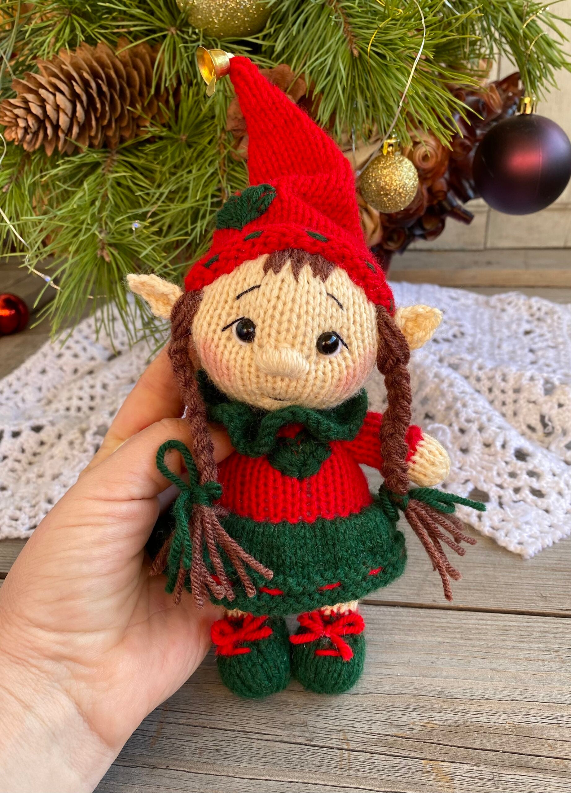 Elves Knitting Pattern