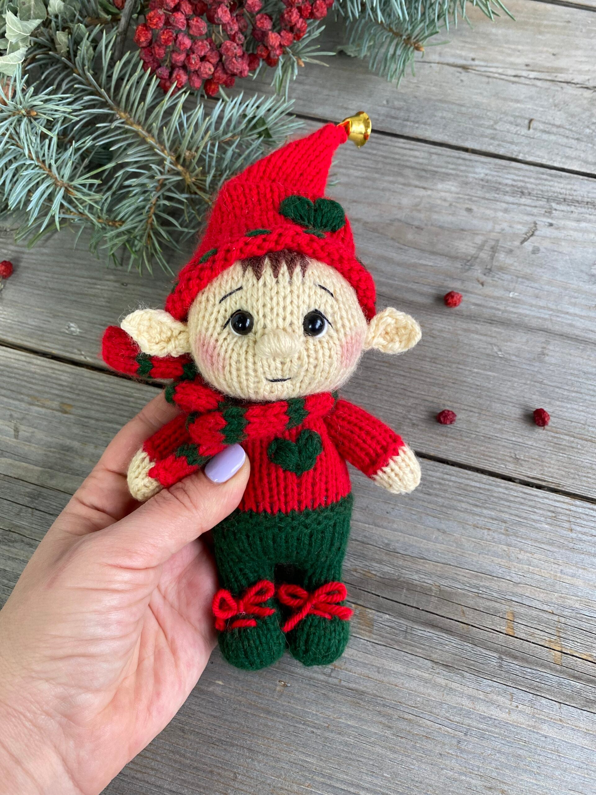 Elves Knitting Pattern