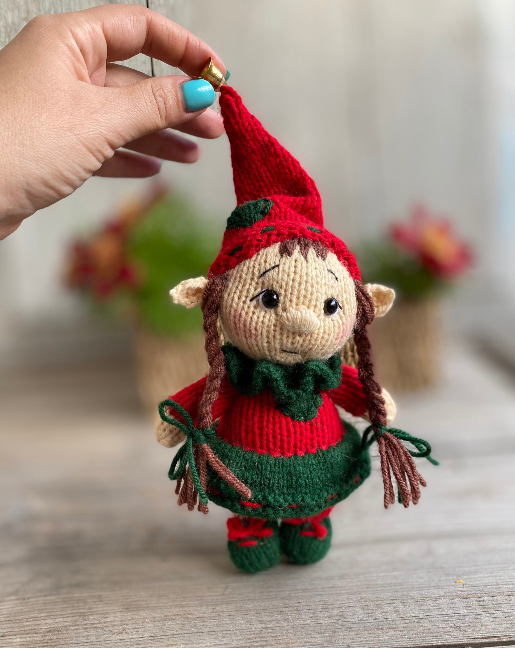 Elves Knitting Pattern